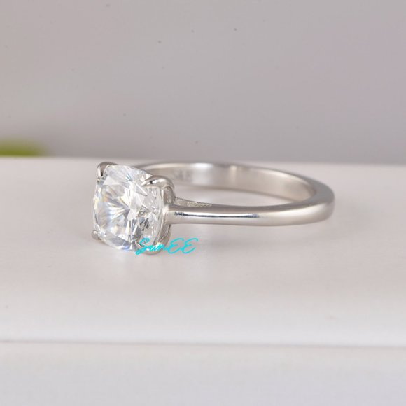 MOISSANITE DIAMOND 3.0ct CUSHION CUT WEDDING ENGAGEMENT RING - Picture 9 of 13